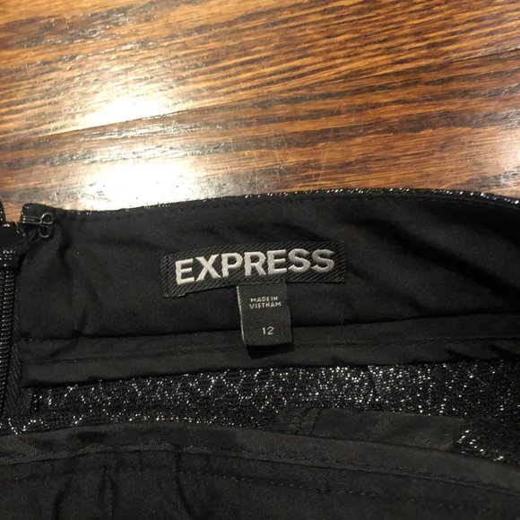 Express Printed Shorts - Picture 5 of 5